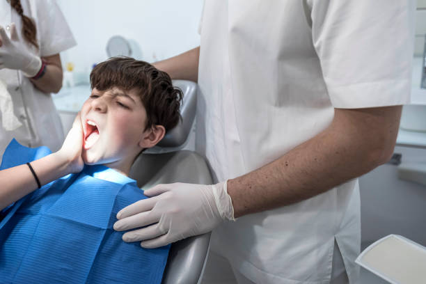 Best Dentist for Tooth Abscess  in La Vernia, TX